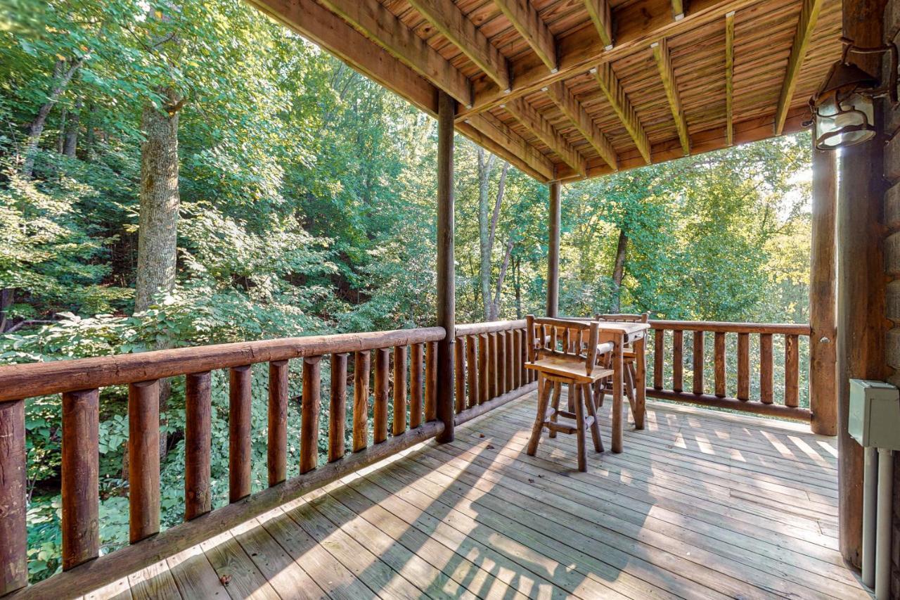 Edge Of The Park Lodge Sevierville Bagian luar foto